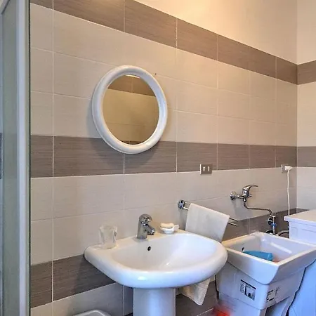 Seiano Sleeps 5 * 네라노