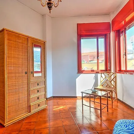 아파트 Seiano Sleeps 5